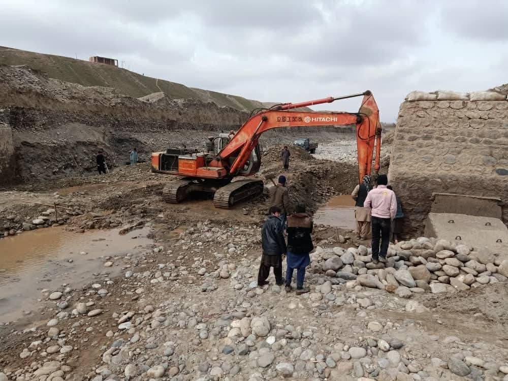 Construction of a Bridge and 60-Meter Retaining Wall Begins at the Headworks of Dasht-e Archi Canal