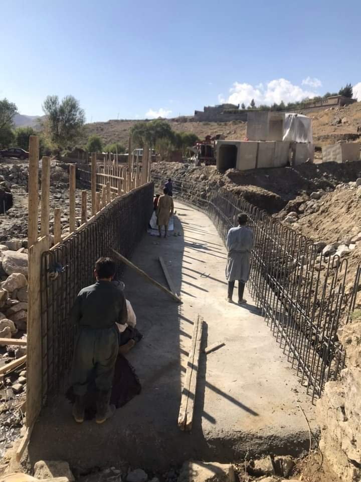 د پنجشېر ولایت د تاواخ کلي د سیلبر او کانال جوړونې له چارو لیدنه وشوه