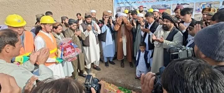 په کندزولایت دامام صاحب ولسوالی کې دپلاستیک دجوړولو د تولید فابریکه جوړیږي.