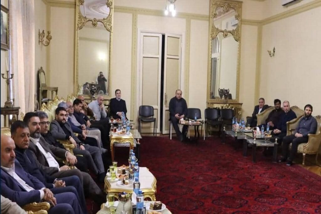 په مسکو کې د افغانستان سفیر له افغان سوداګرو سره وکتل