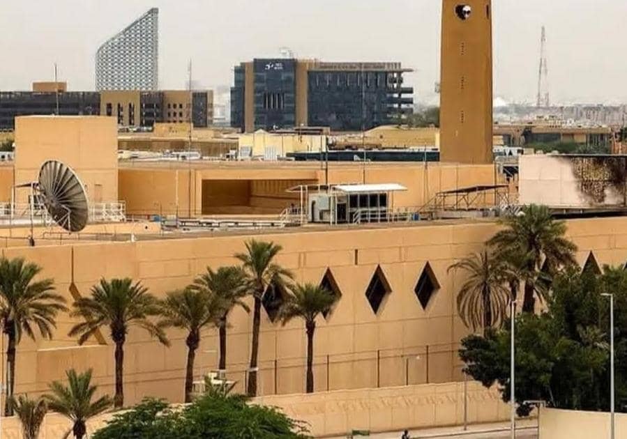 امریکا له سعودي څخه د خپلو ځینو کارکوونکو د وتلو امر وکړ