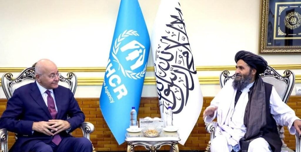 ملا برادر له ملګرو ملتونو سره د کډوالو او پراختیايي همکاریو په اړه خبرې وکړې