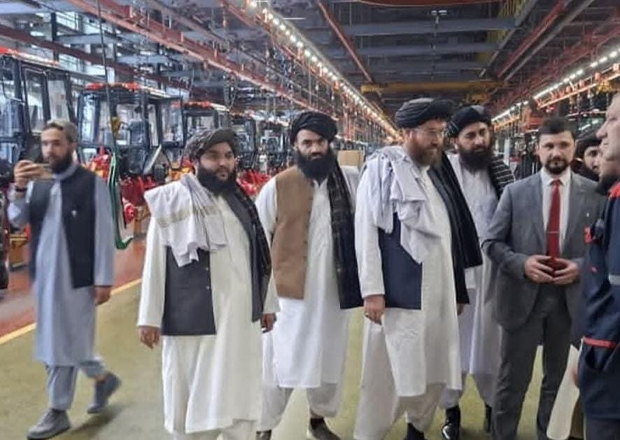 افغانستان ته د بلاروس د تراکتورونو او کرنیزو ماشینونو د صادراتو ژمنه