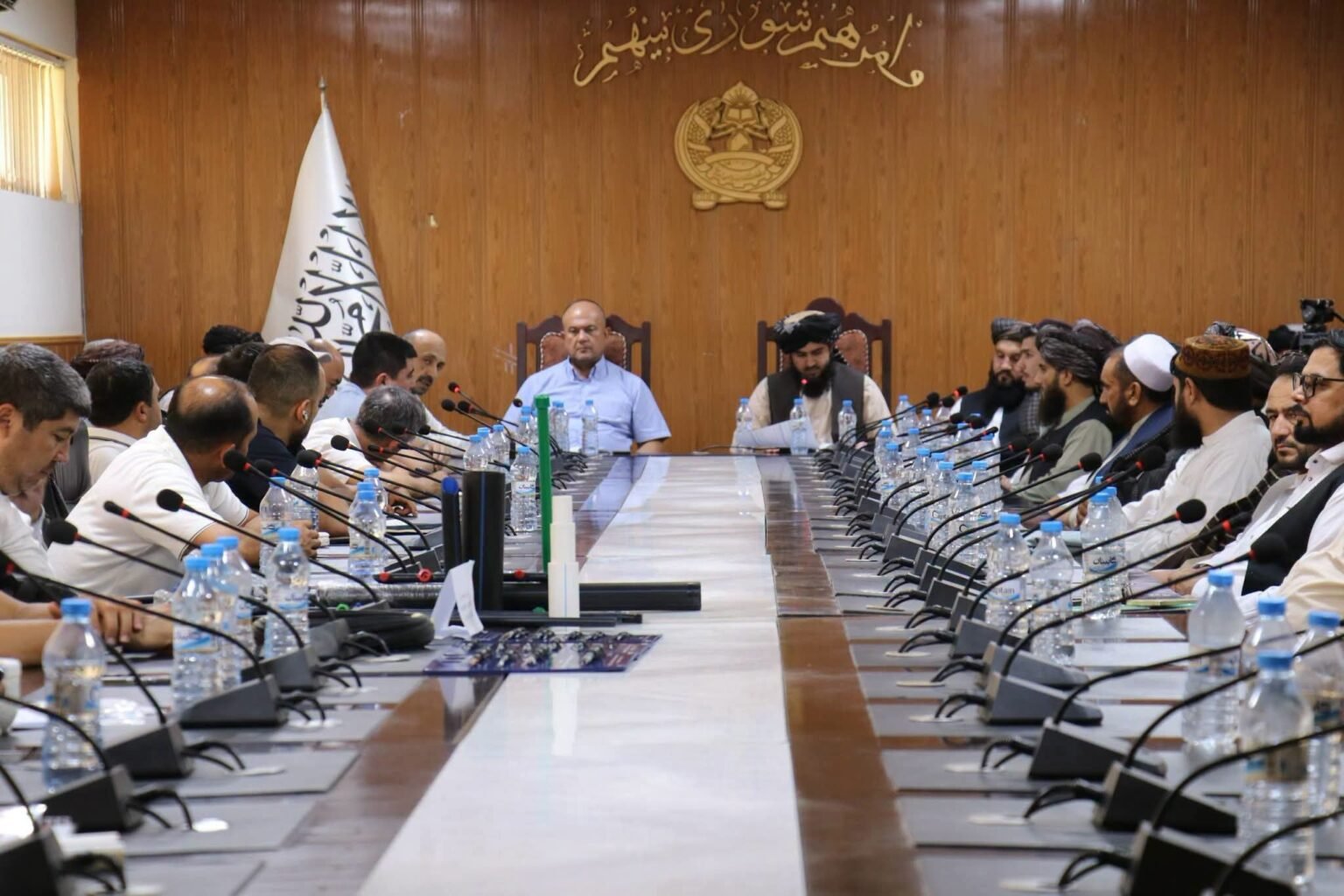 د ازبکستان ۱۶ کسیز پلاوی کندز ته راغلی؛ د کرنې، سوداګرۍ او پانګونې پر پراختیا خبرې وشوې