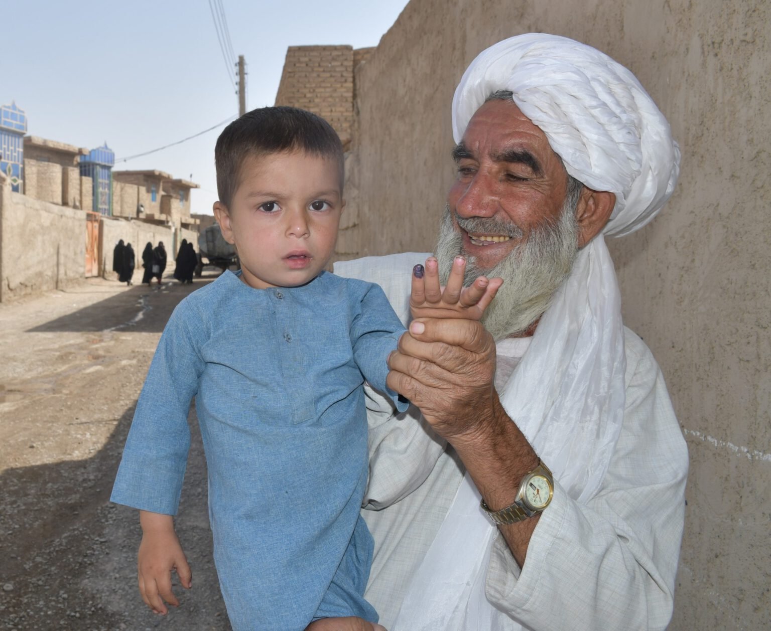 موثریت تطبیق واکسین ها در جامعه