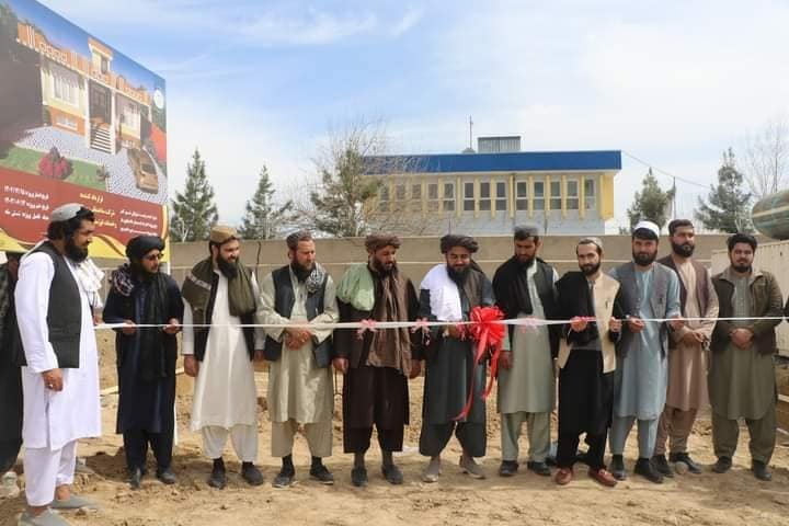 کار اعمار مهمانخانه شاروالی کندز در شهرک سر دوره آغاز گردید.