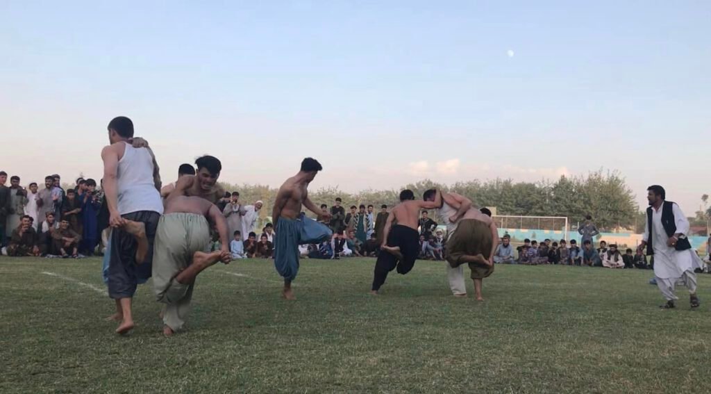 مسابقات جالب غرسی، ریسمان کشی وپهلوانی در کندز برگزارشد