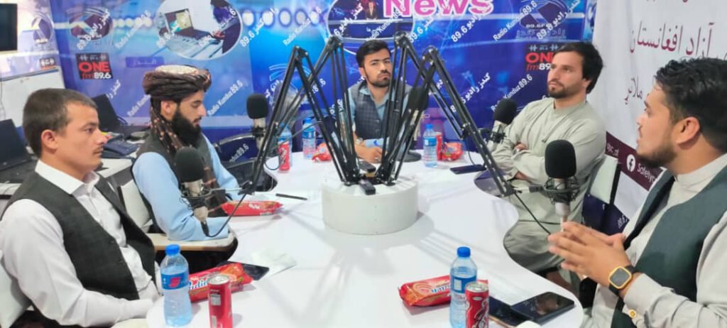 حق دسترسی به اطلاعات درجامعه تاچی حد عملی شده است