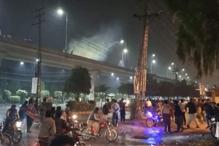 حزب تحریک انصاف: ده ها تن از اعضای ما در تظاهرات کشته شدند