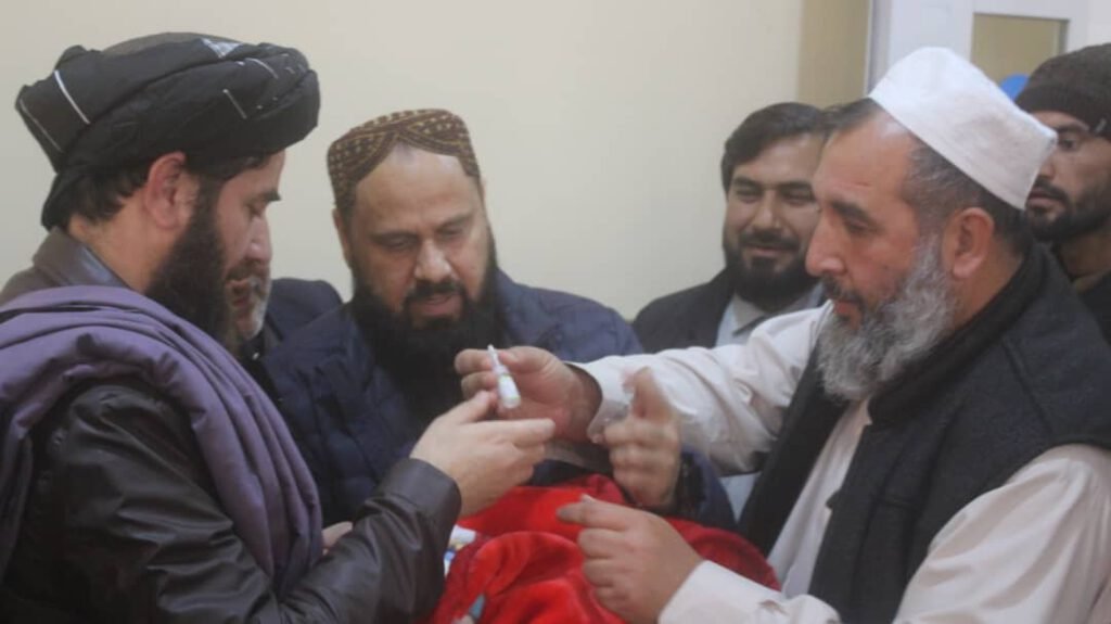 کمپاین تطبیق واکسین پولیو نیز در کندز آغاز شد.