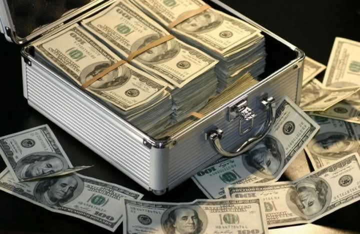 بانک مرکزی امروز ۱۵ میلیون دالر را لیلام میکند