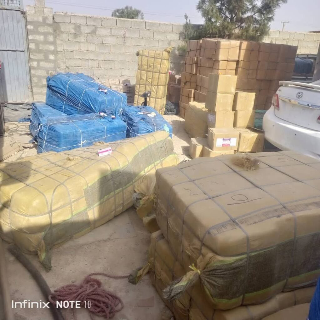 از ورود ۱۲ تُن ادویه غیرقانونی به داخل کشور در هلمند جلوگیری شد