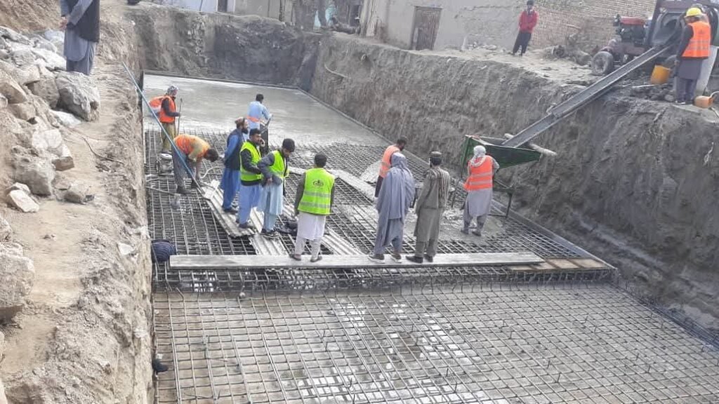 کار ساخت و ساز پلچک های سرک ابراهیم خیل شهر کندز آغاز گردید!