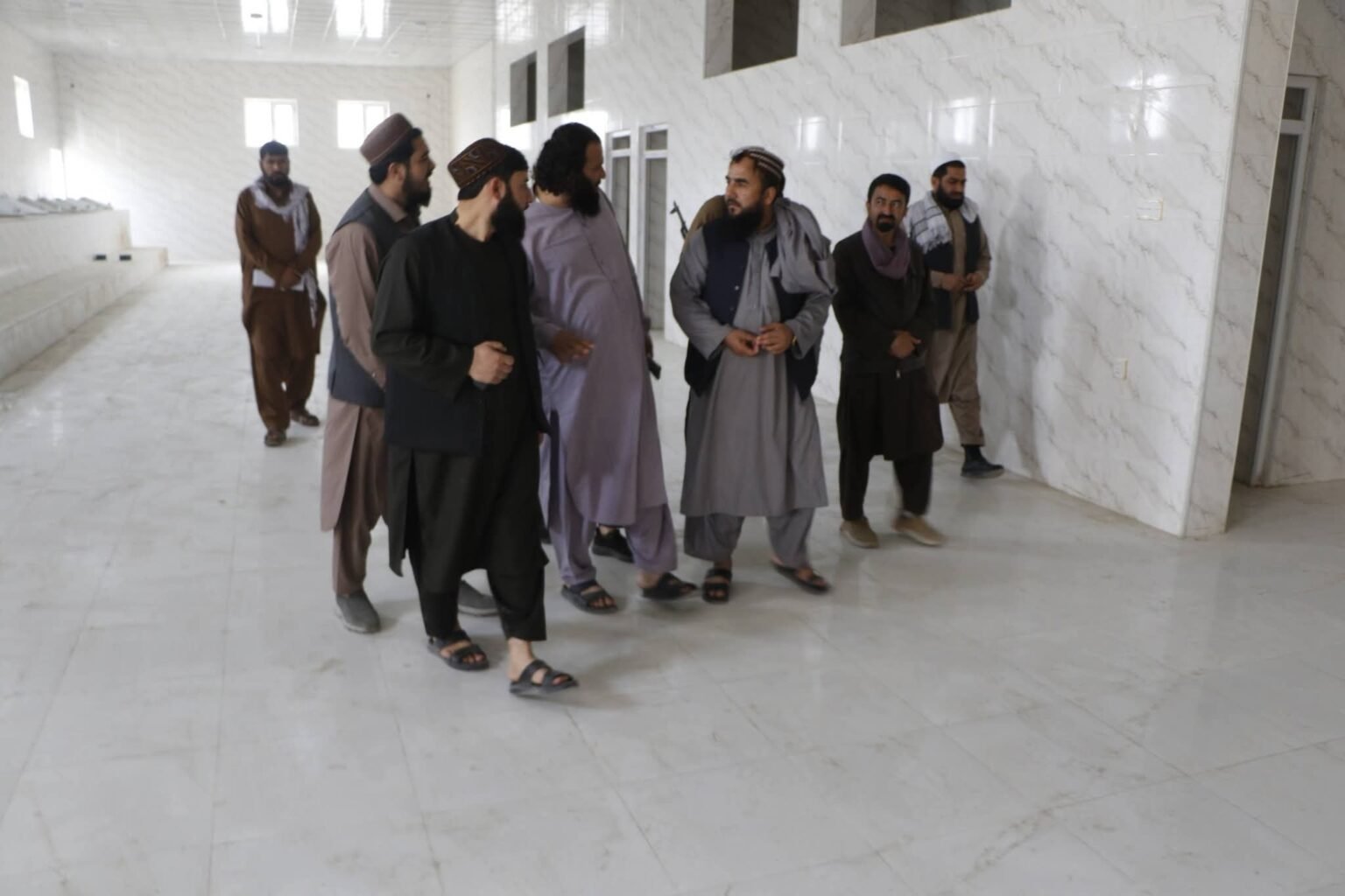 نظارت شاروال از پروژه اعمار هوتل و تالار عروسی شاروالی کندز