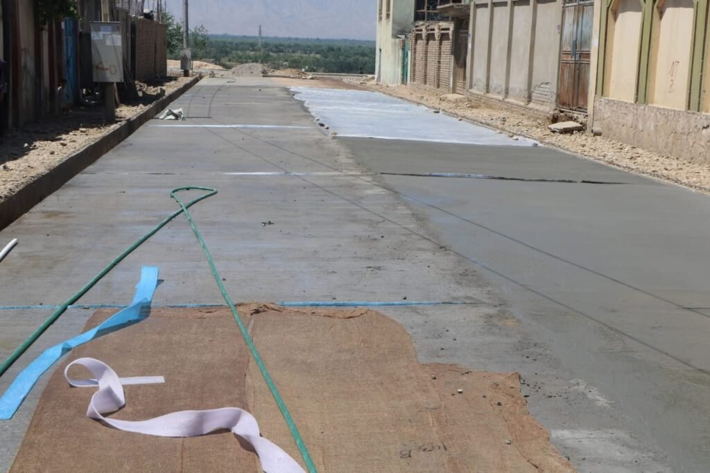 کار کانکریتریزی کوچه پنجم شهرک قهوهخانه شهر کندز به پایان رسید!