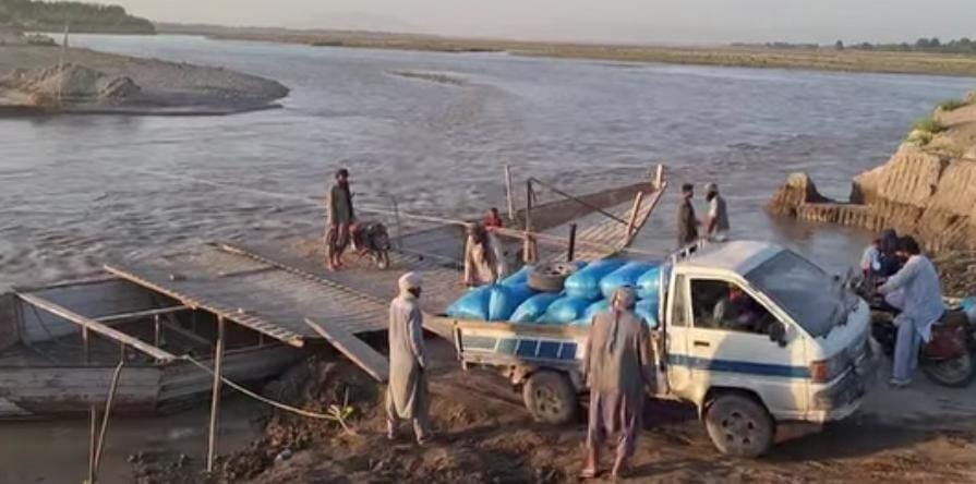 باشندگان درقد تخار خواستار ازسرگیری ساخت پل بر فراز دریای آمو شدند