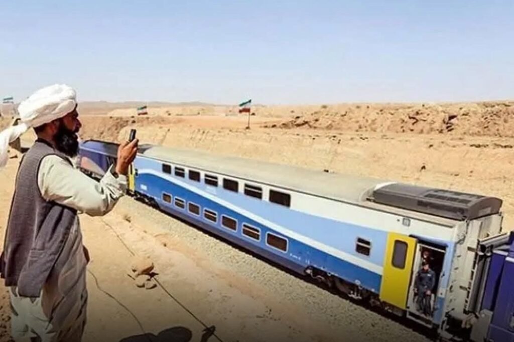 نخستین محموله مستقیم چین از مسیر ریلی ایران به افغانستان رسید