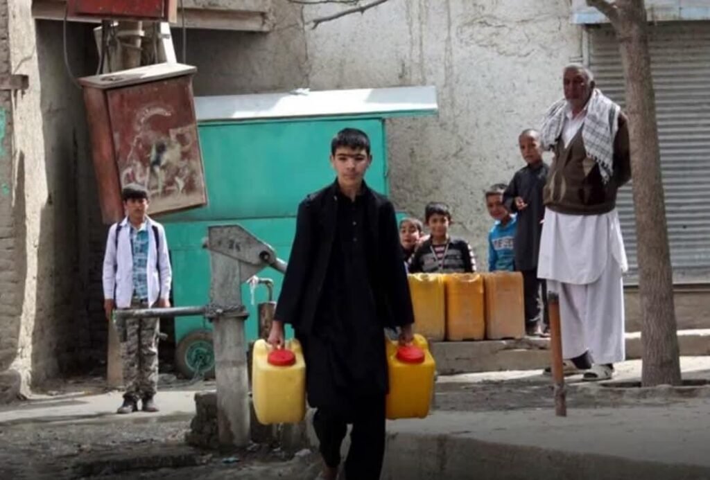دانشجویان و کارمندان بدخشان از کمبود آب آشامیدنی شکایت دارند